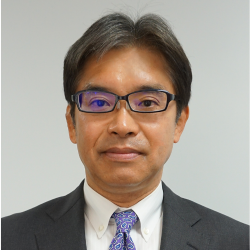市村　健　氏